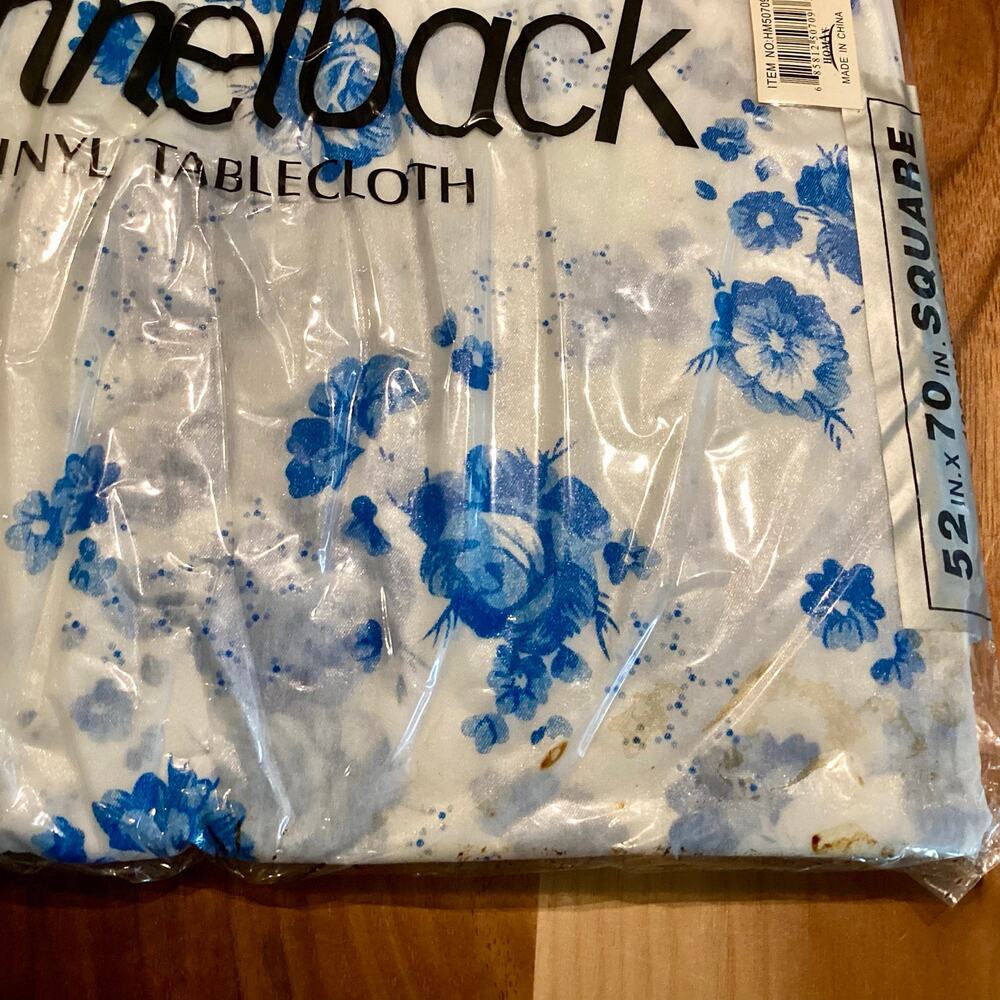 Flannel back Rectangular Vinyl Tablecloth - Picture 5 of 5